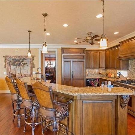 Large Mediterranean Oasis - Water Views & Pool Clearwater Beach Bagian luar foto