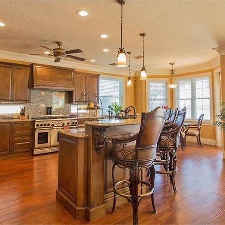 Large Mediterranean Oasis - Water Views & Pool Clearwater Beach Bagian luar foto