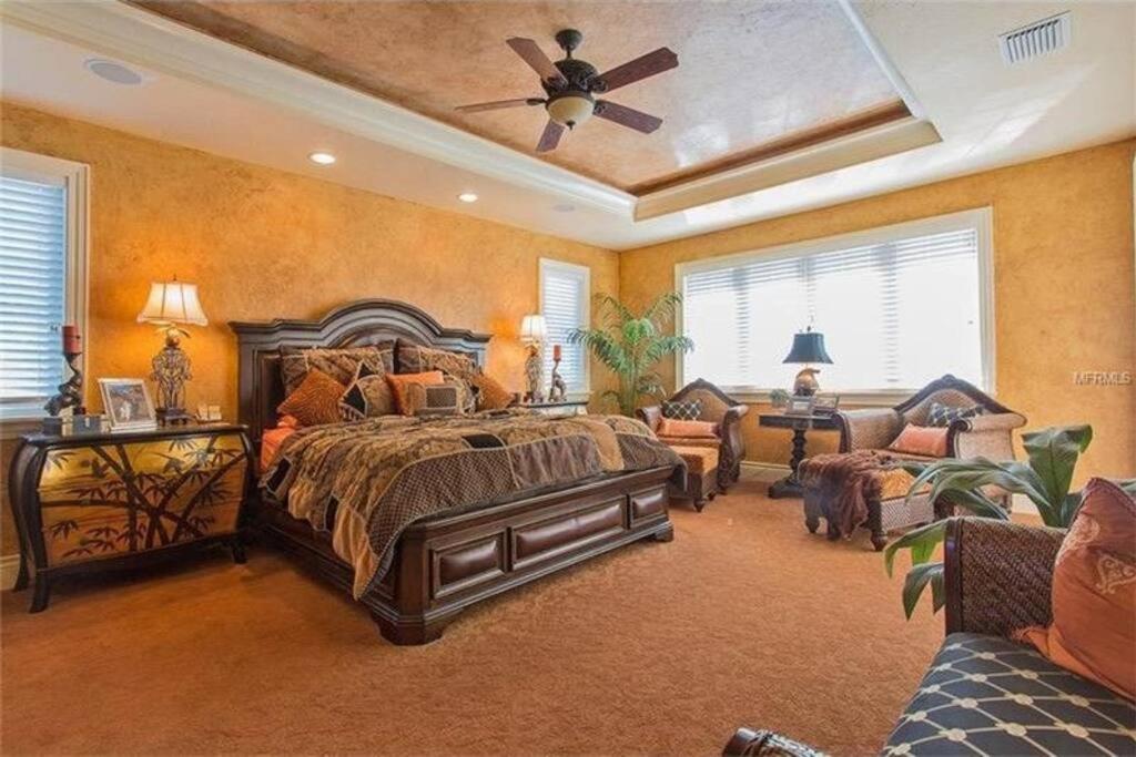 Large Mediterranean Oasis - Water Views & Pool Clearwater Beach Bagian luar foto