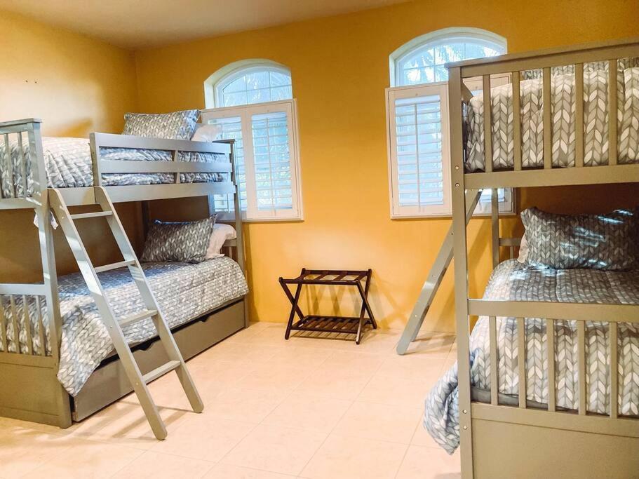 Large Mediterranean Oasis - Water Views & Pool Clearwater Beach Bagian luar foto